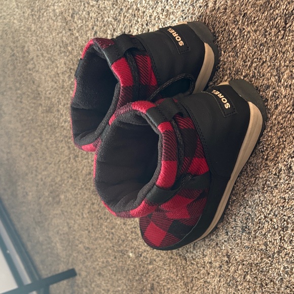 Sorel Red and Black Checkered Boots - Picture 2 of 10